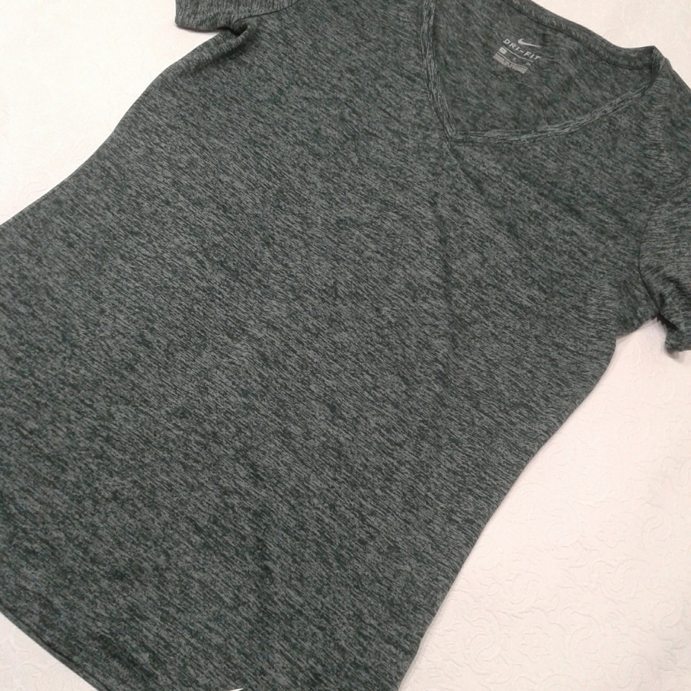 Nike Dri-fit V-neck shirt size Small - Picture 2 of 9